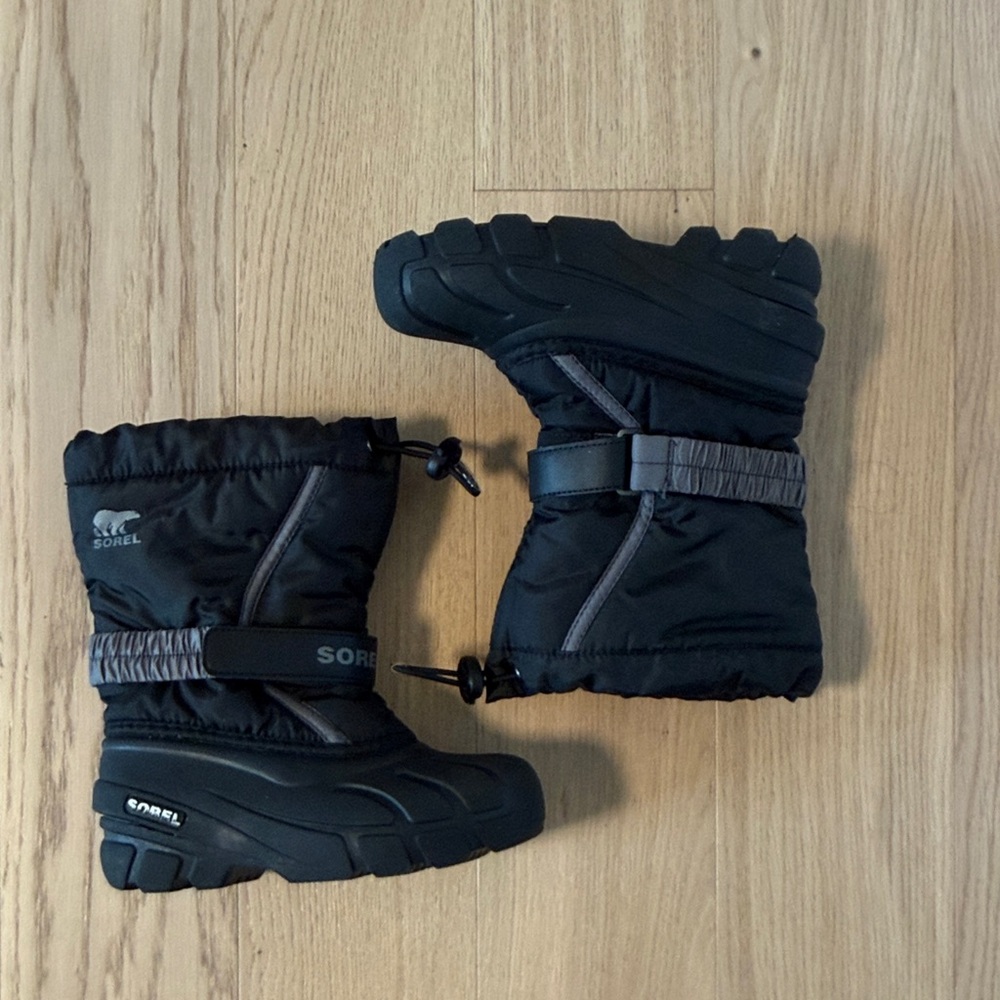 Sorel Flurry Black Kids Snow Boots